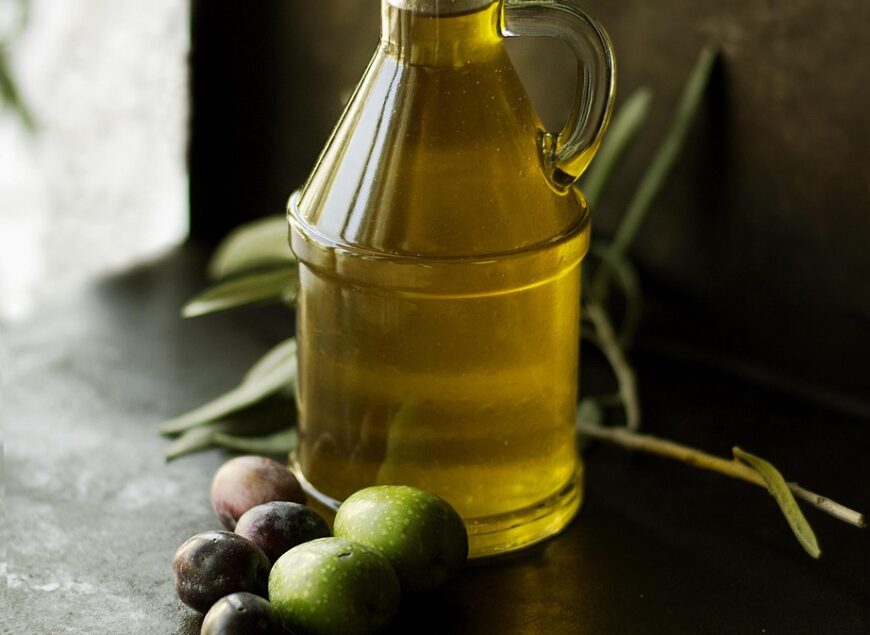 מה הופך שמן זית לאורגני באמת? מסע מהעץ ועד הטיפה האחרונה
