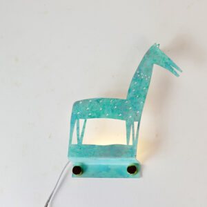 מנורת אווירה לקיר בצורת סוס