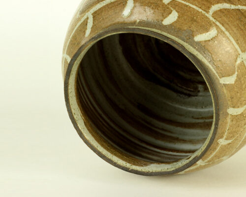 Ceramic-vase-(2)
