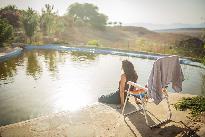 שכשוכית בנאות סמדר – מקור מים לרחצה ואווירה מרעננת במדבר